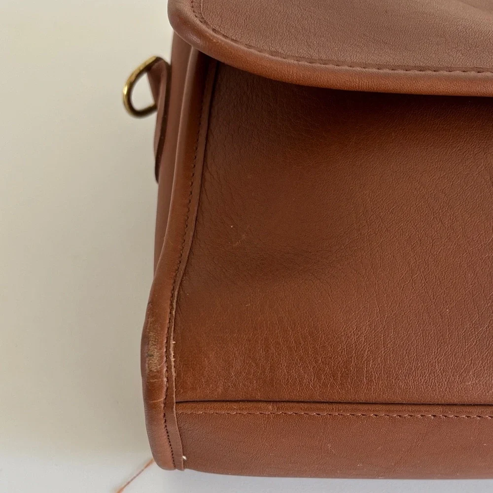 Coach Vintage Brown‎ Leather 9870 Court Crossbody Bag